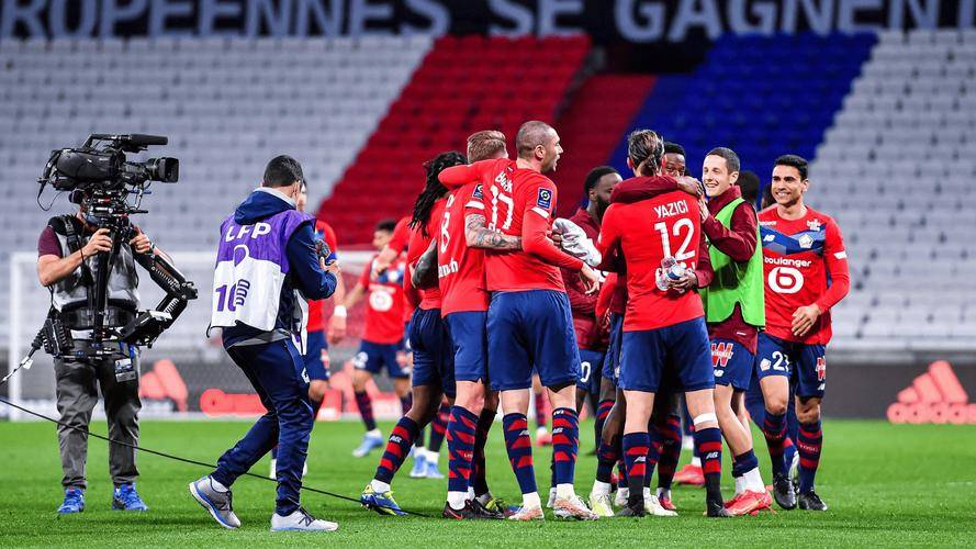 法甲球队传奇球员退役仪式感动现场